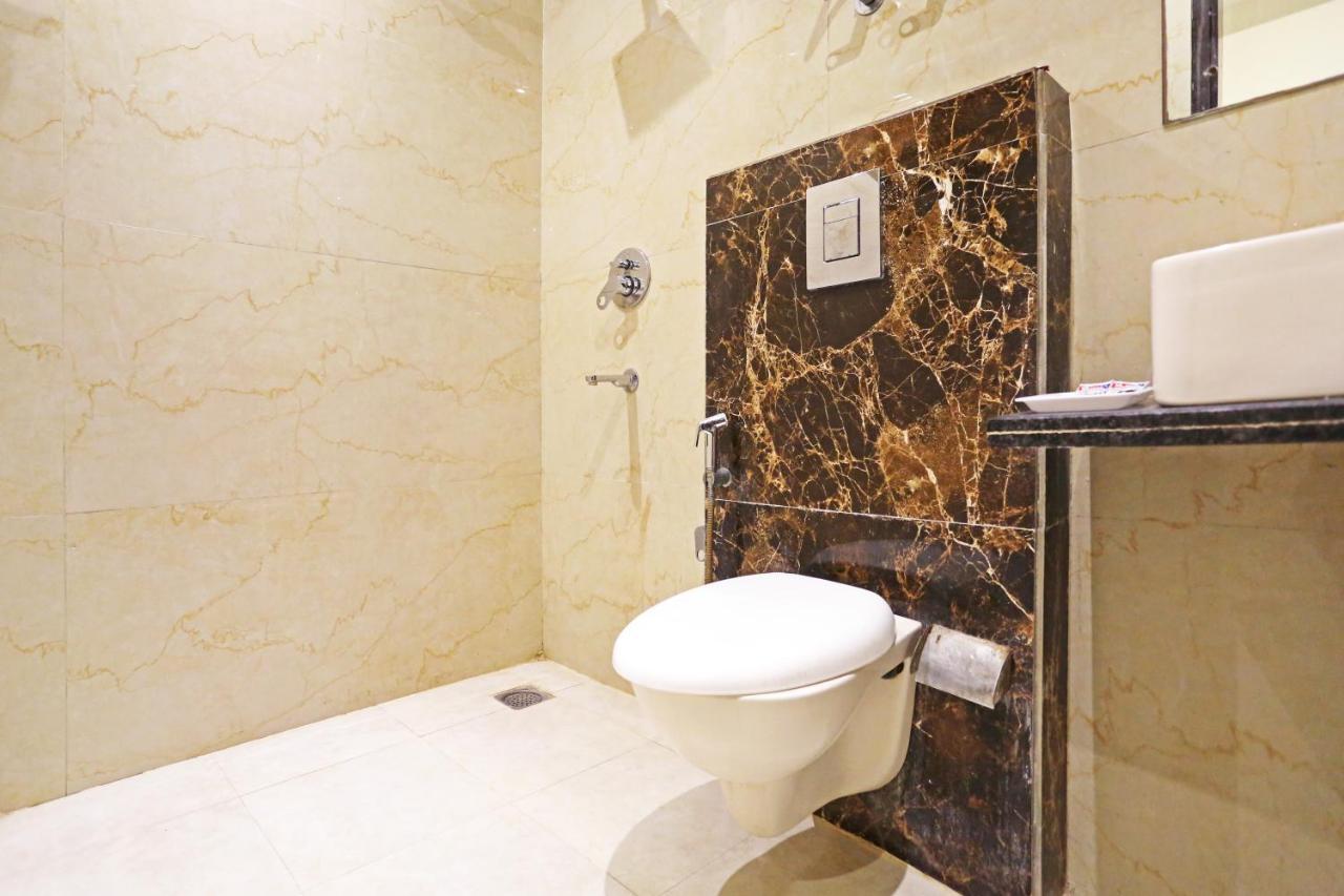 Hotel Iconic Near Delhi Igi International Airport New Delhi