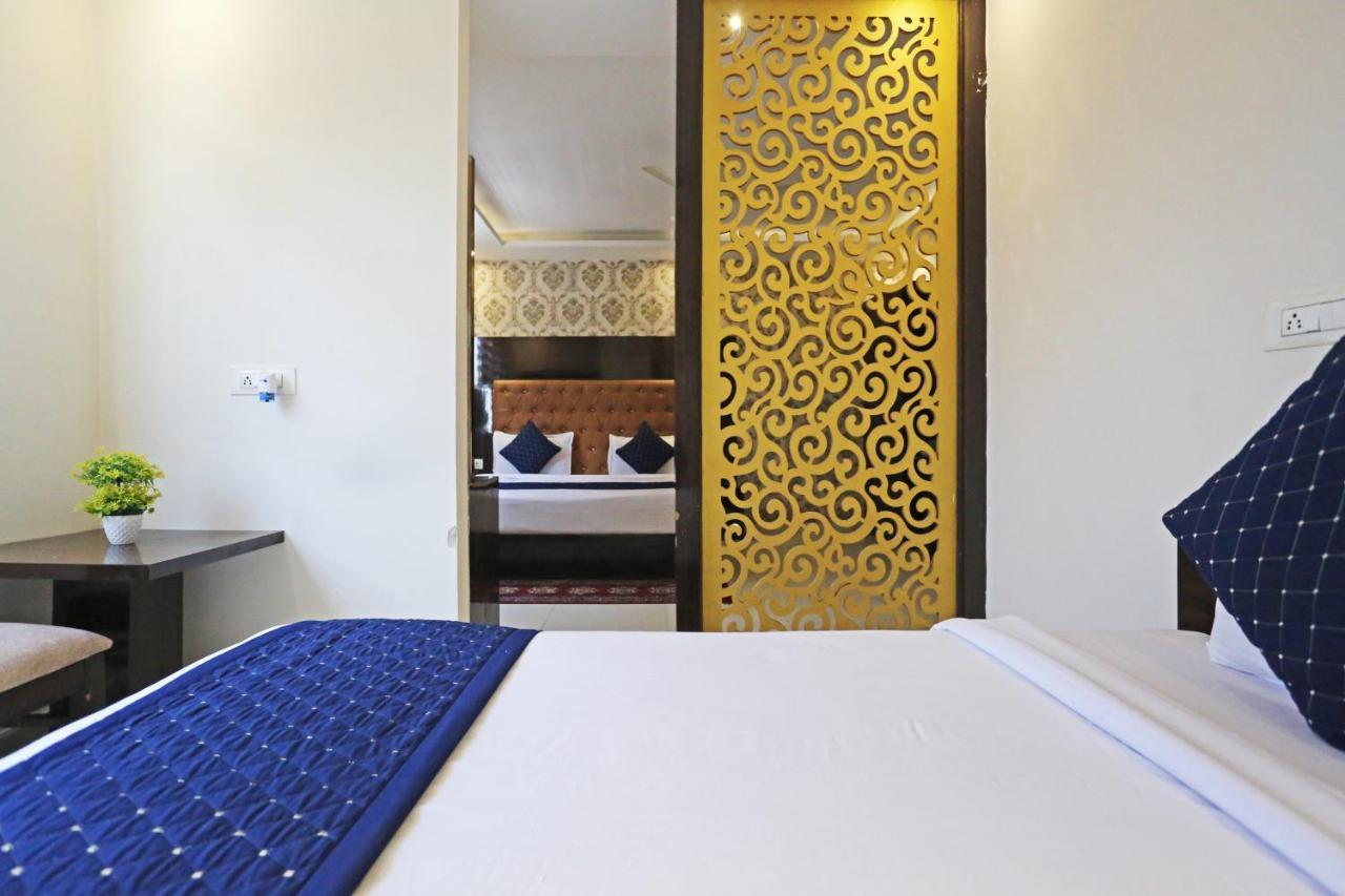 Iconic Near Delhi Igi International Airport Hotel