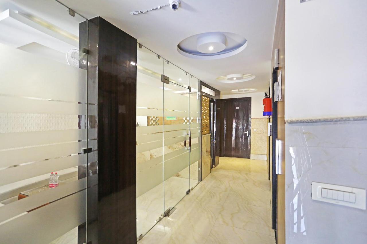 Iconic Near Delhi Igi International Airport 3*