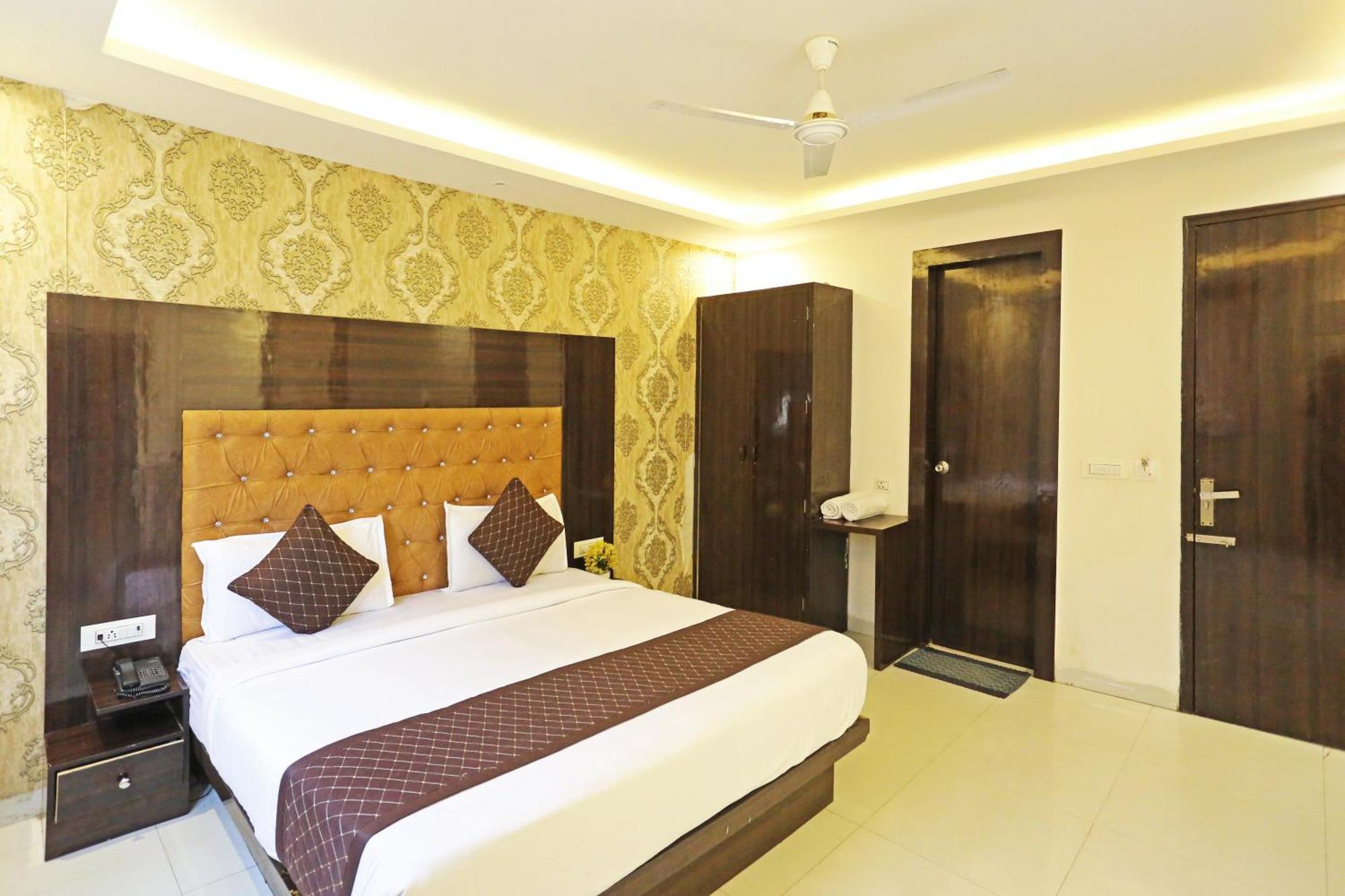 Iconic Near Delhi Igi International Airport New Delhi