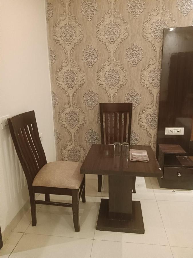 Iconic Near Delhi Igi International Airport Hotel New Delhi