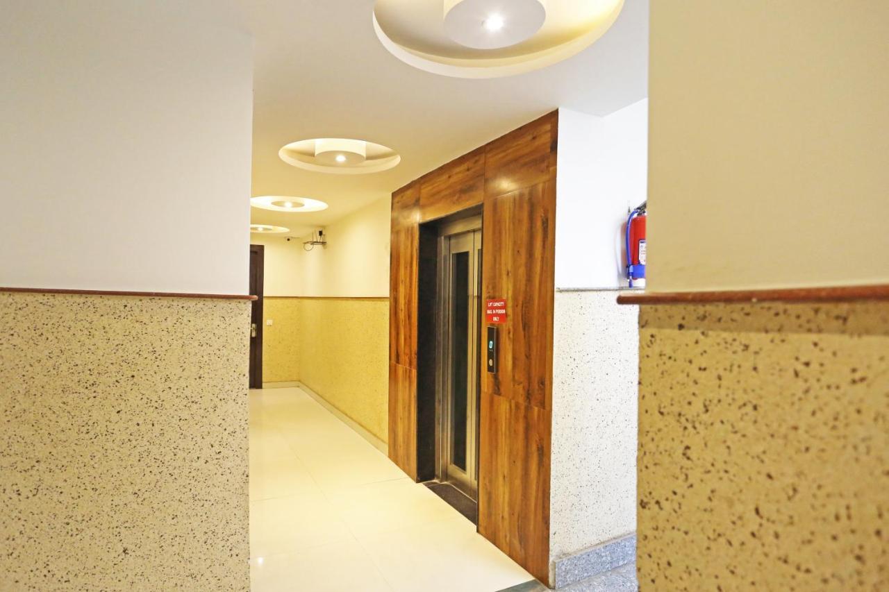 Iconic Near Delhi Igi International Airport Hotel 3*